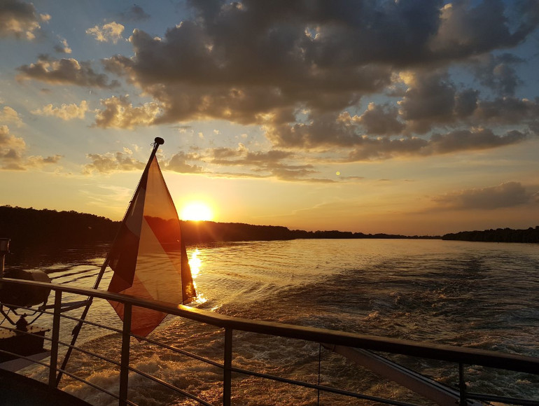 Pôr do sol no Danúbio | MegaSport Travel